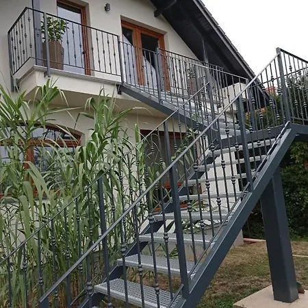 Morocz Apartman Bytom Extérieur photo